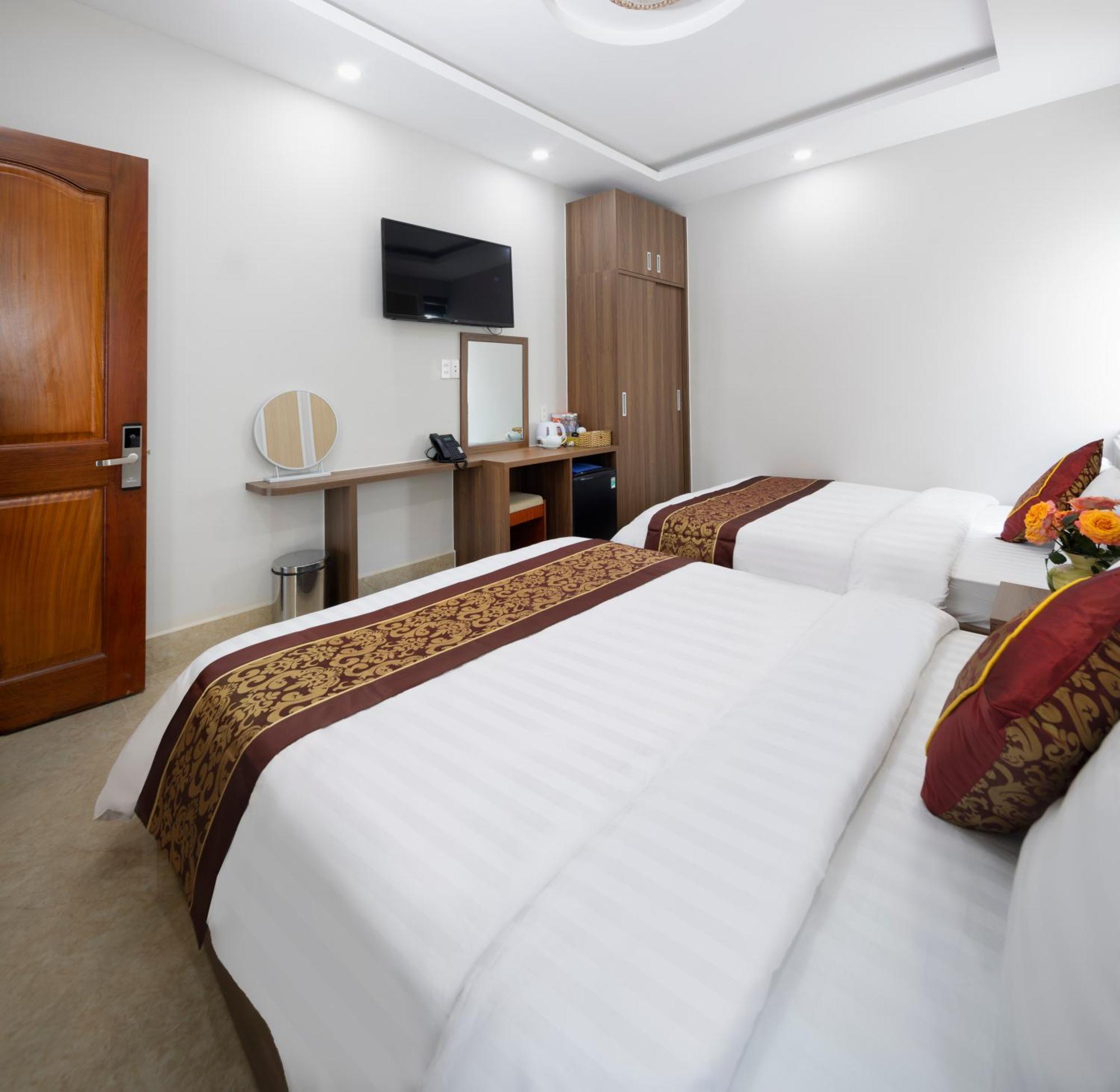 Romance Hotel Dalat Екстериор снимка