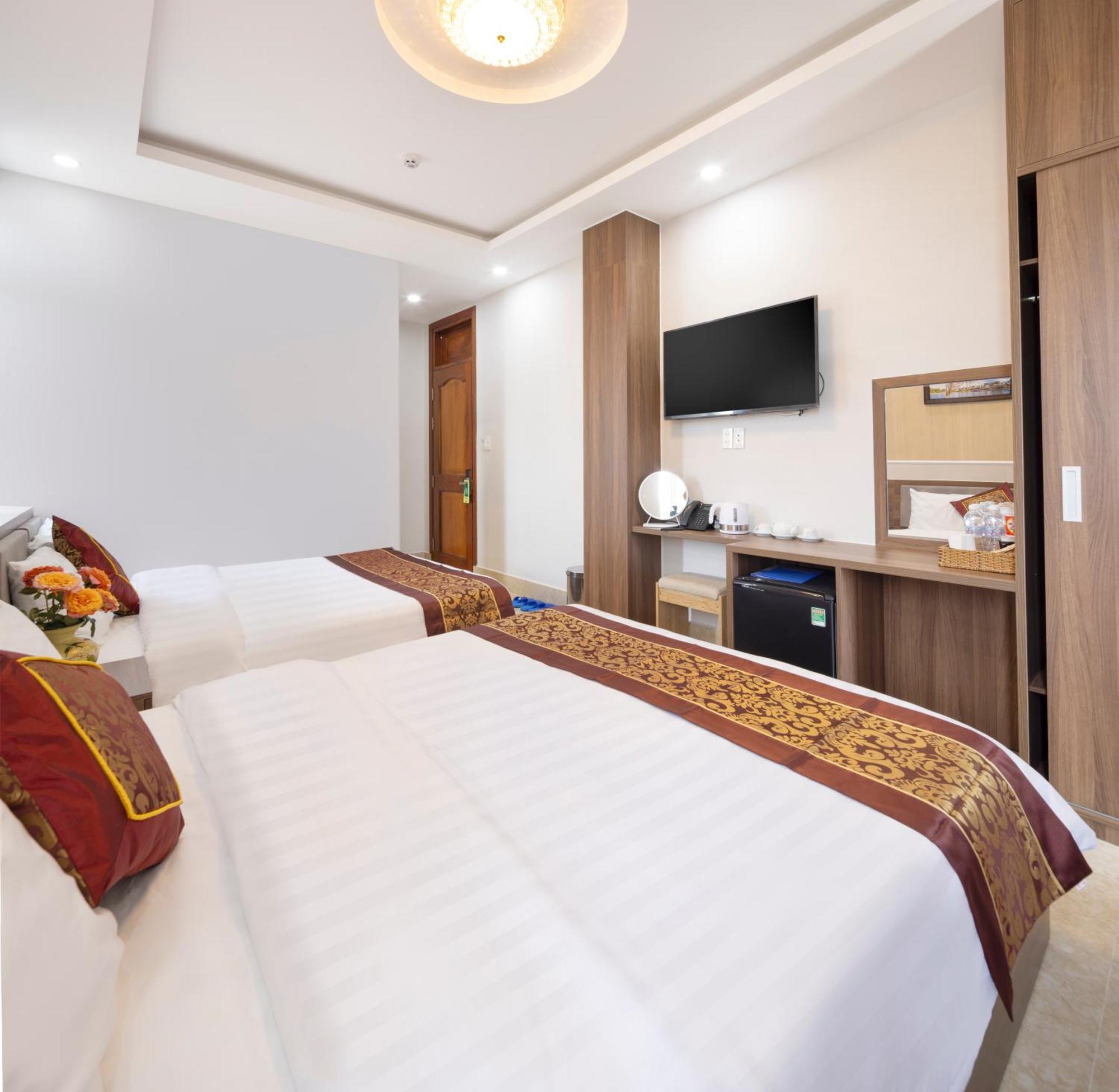 Romance Hotel Dalat Екстериор снимка