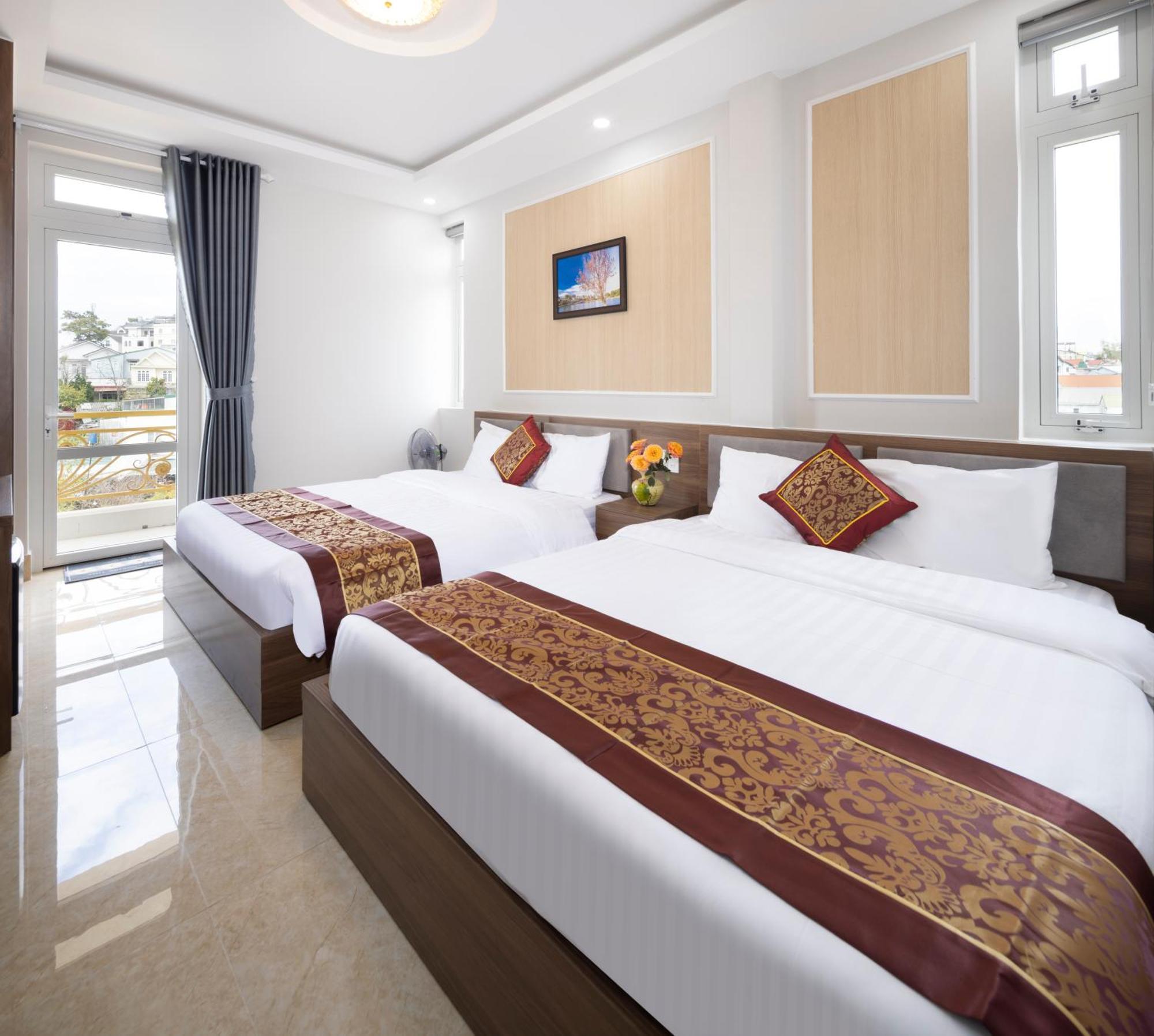 Romance Hotel Dalat Екстериор снимка