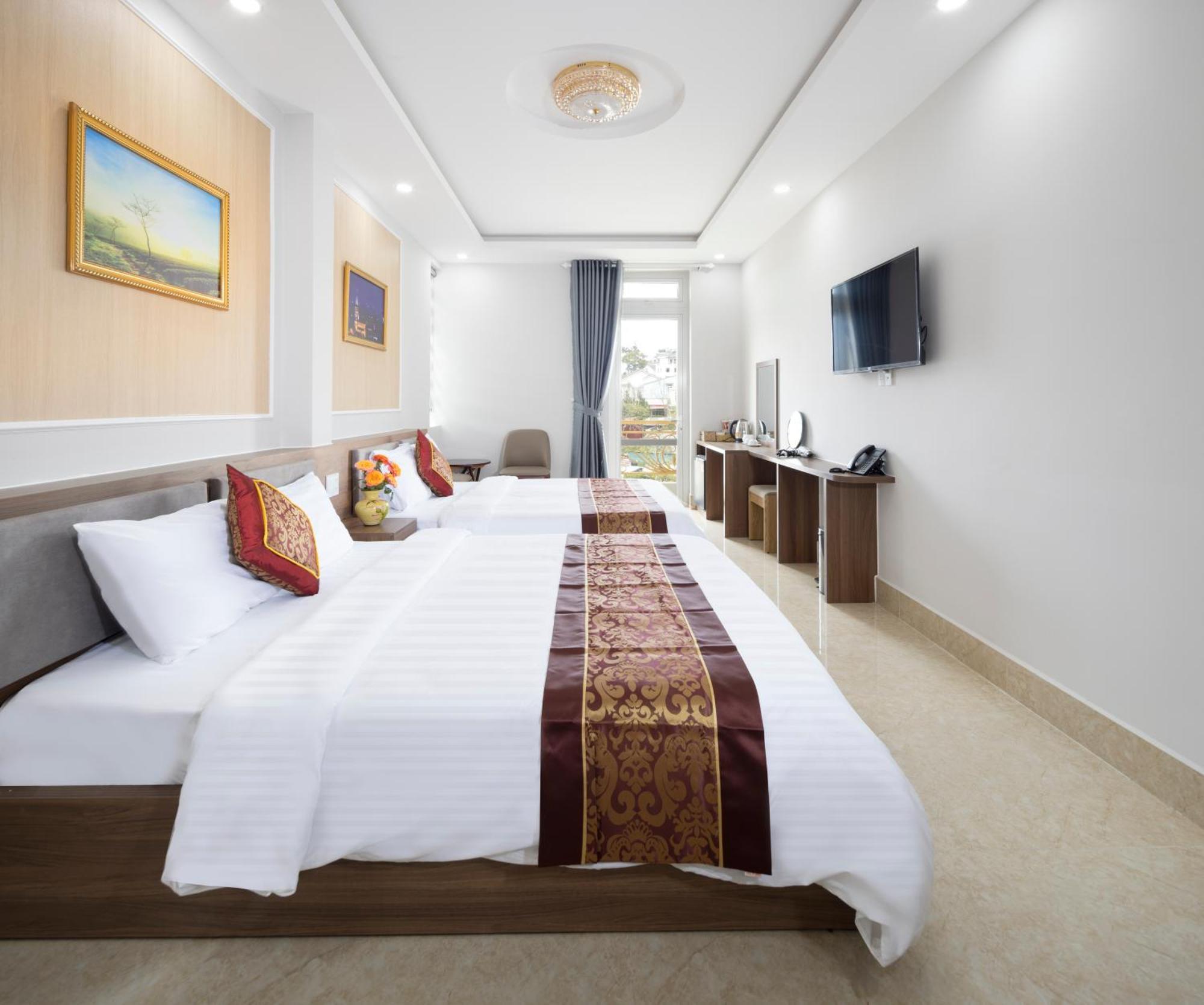 Romance Hotel Dalat Екстериор снимка